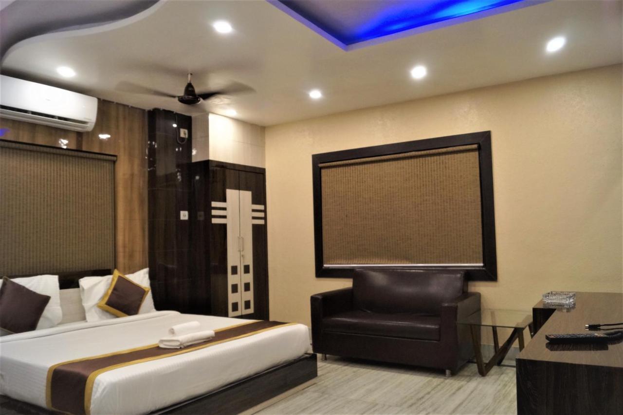 Dora House Hotel Kolkata Ngoại thất bức ảnh