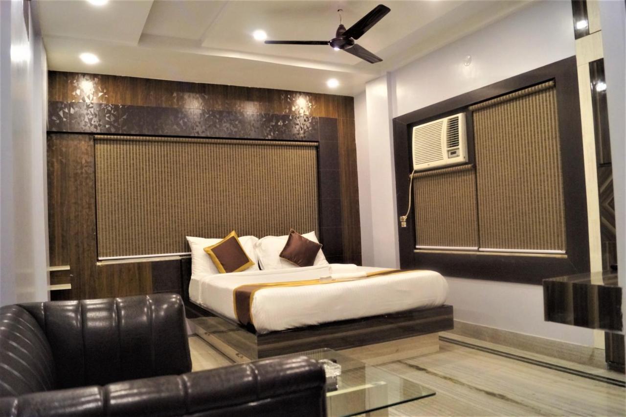 Dora House Hotel Kolkata Ngoại thất bức ảnh